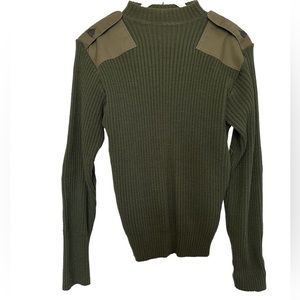 DSCP 100% Wool Military Sweater. Size 42.